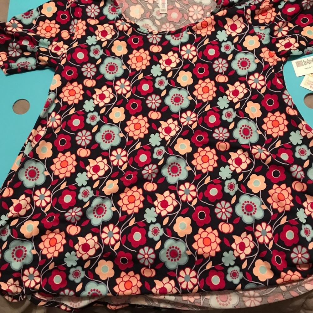 NWT LLR Navy Background Floral Perfect L